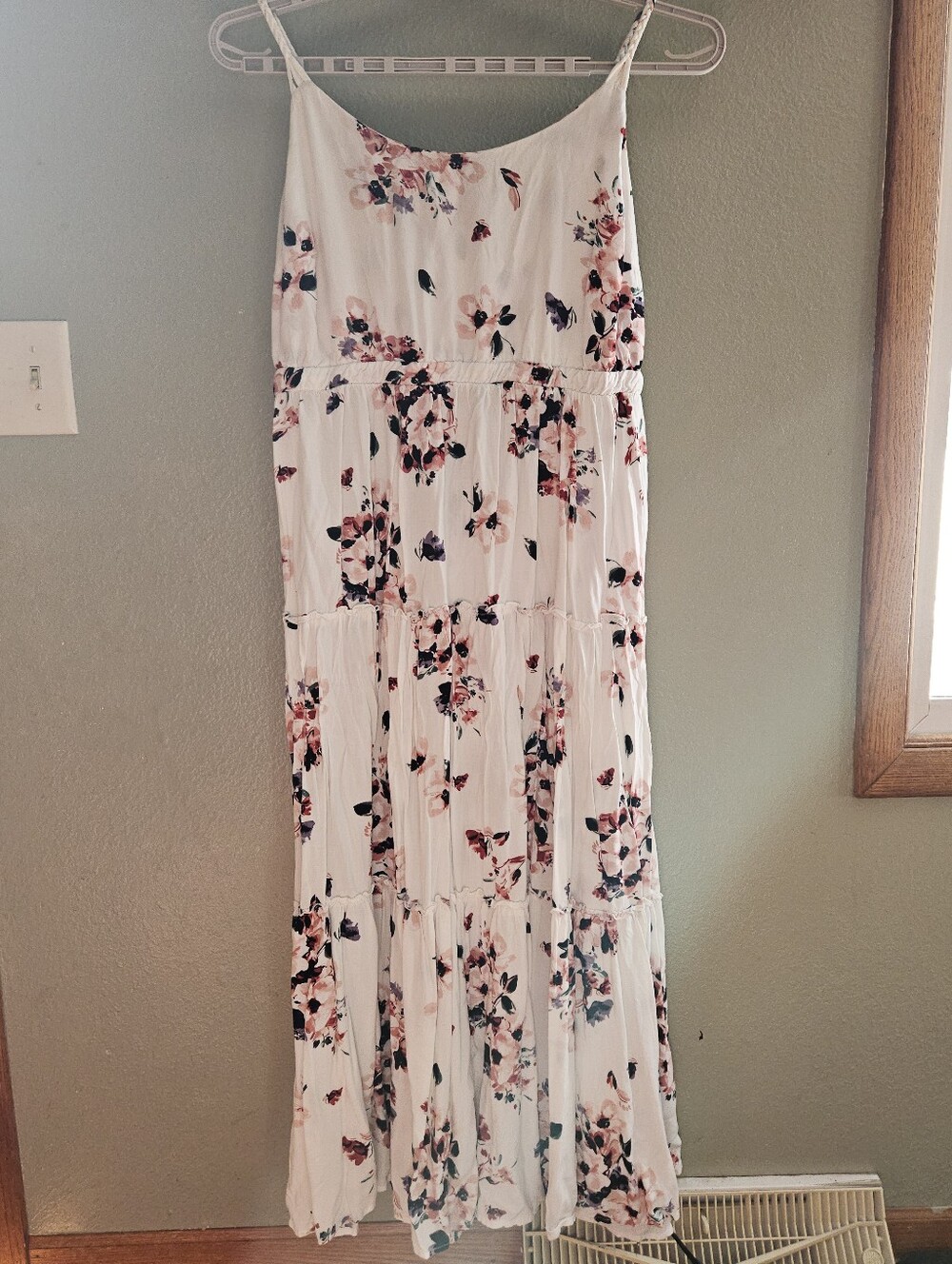 torrid White Floral Tank Top with Pink & Black Accents